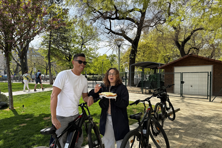 Budapest: Complete E-Bike Tour of Buda & Pest Highlights