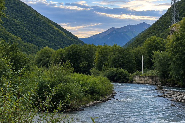 From Tbilisi: Kazbegi Day Trip with Gergeti Trinity Church