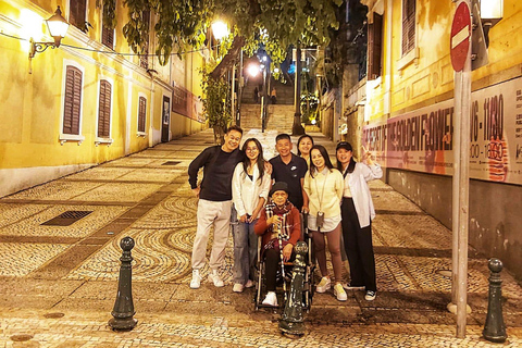 Macau Night City Tour｜Private Limo Tour with Driver-Guide 5 hours | 9 seater Van - Max for 8 pax