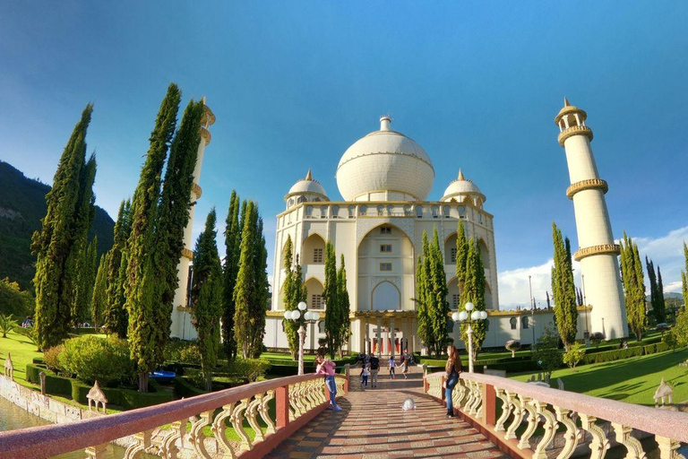 Depuis Bogota : Parc Jaime Duque et zoo avec billet inclus