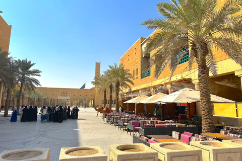 Riyadh: Cultural Guided City Tour & Historic Old Attractions Full-day shared group guided tour with Saudi lunch or dinner