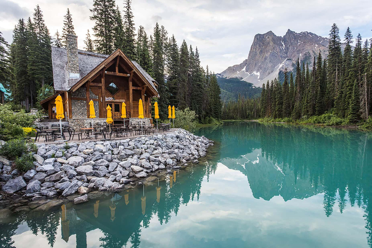 Emerald Lake, Lake Louise, Moraine, JohnstonCanyon&amp;Banff Tour