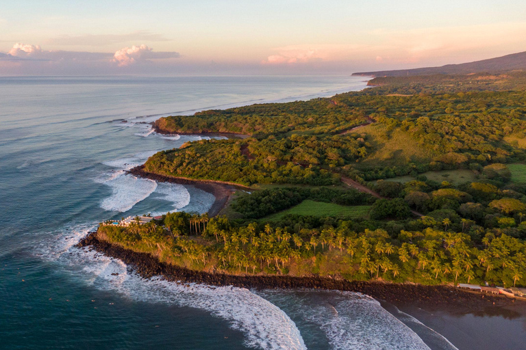 El Salvador: 8 Sites in 2 Days (Beach, Volcano, Mayan Sites, Lakes)