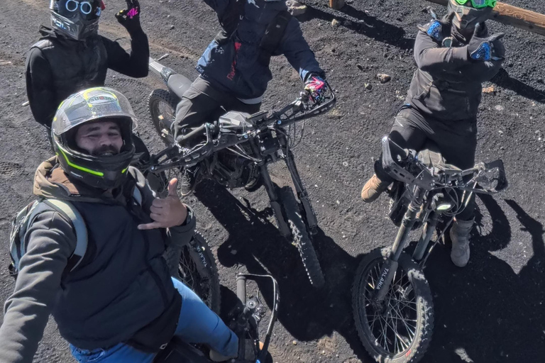Tenerife: Ocean View Electric Dirt Bike Coastal Adventure 20 min Talaria EBike Test Drive on dirt track