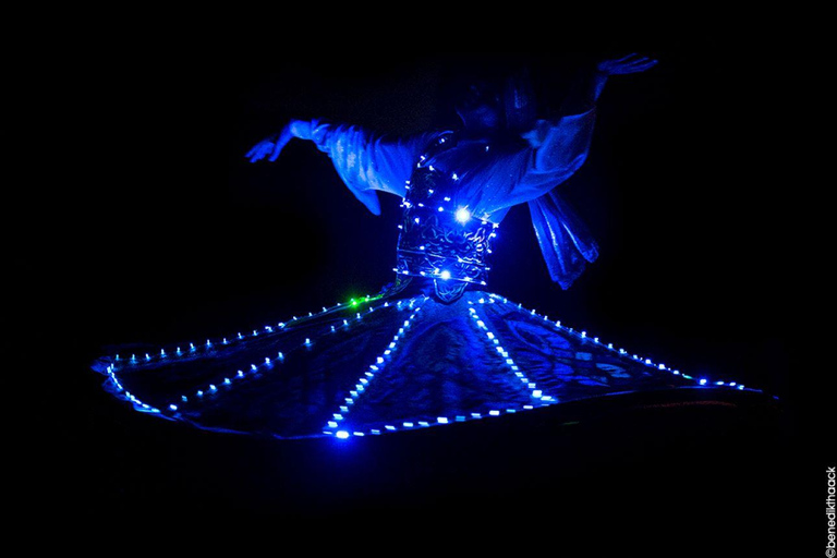 迪拜：高端野生动物园、骆驼骑乘体验、Lisaili Fort Camp和自助餐迪拜：高端野生动物园、骆驼骑乘体验、Lisaili Fort Camp 和自助餐