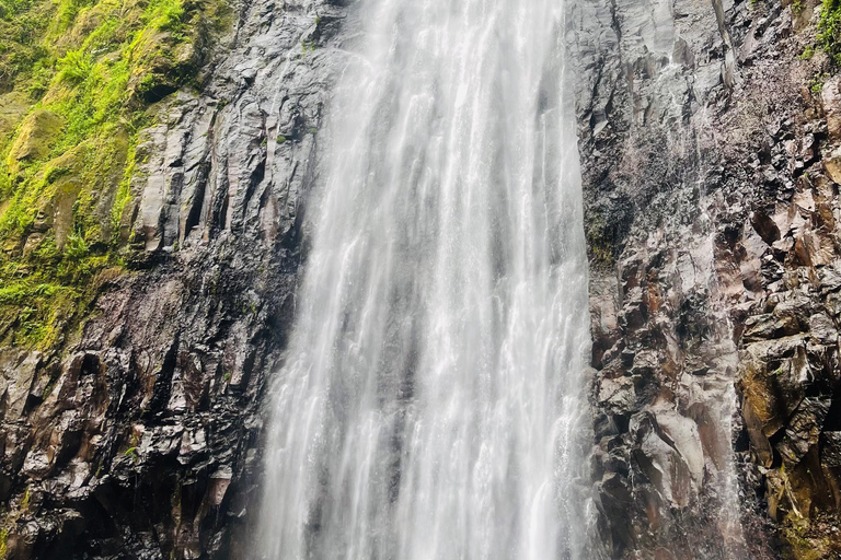 莫希：城镇之旅 - 购物、瀑布、咖啡之旅和午餐莫希：仅参观马特鲁尼瀑布徒步（含午餐）