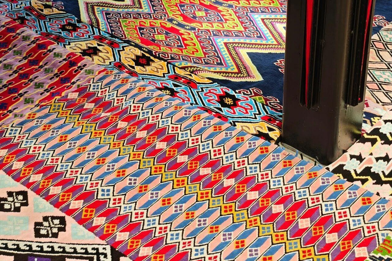 Tianmen Mountain with Tujia Brocade & Sandstone Art Tour Package 1 – Downtown Pickup