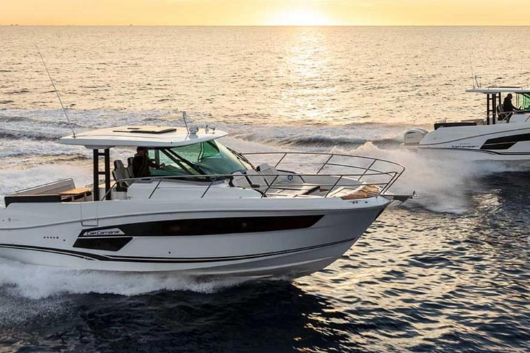 Doha: Jetboat Ride with Hotel Pickup and Snacks