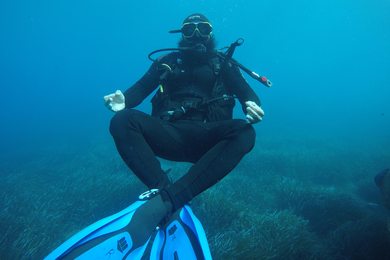 Santorini: Experiencia de submarinismo en la Caldera VolcánicaBuceo