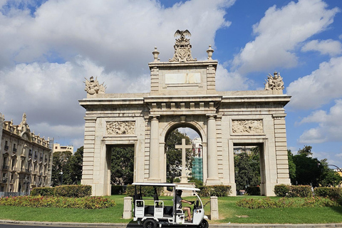 Valencia: City Highlights Guided Tuk-Tuk Tour