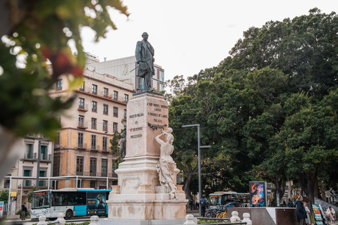 Málaga: Gourmet Tapas and Wine Tour