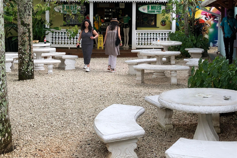 鲍勃·马利九英里之旅（从蒙特哥贝和法尔茅斯出发）鲍勃·马利9英里之旅（从蒙特哥贝和法尔茅斯出发）