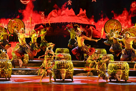 Zhangjiajie & Fenghuang：5-Day 4-Night Group Tours 5-Day 4-Night · Zhangjiajie & Fenghuang · 5-Diamond Hotel