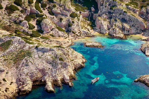 Vanuit Marseille: Iconische rondvaart door de Calanques met snorkelenMiddag rondvaart: Vertrek Vieux-Port