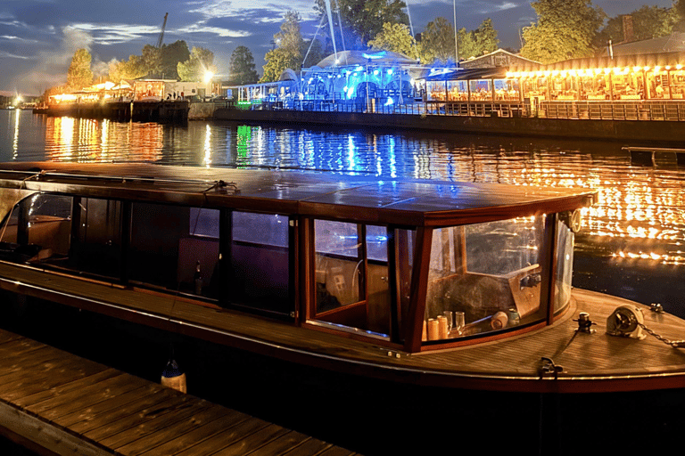 Riga: private VIP boat tour ''Through 19 Bridges'' 2 hours