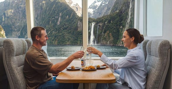 From Queenstown: Milford Sound All-Inclusive VIP Cruise