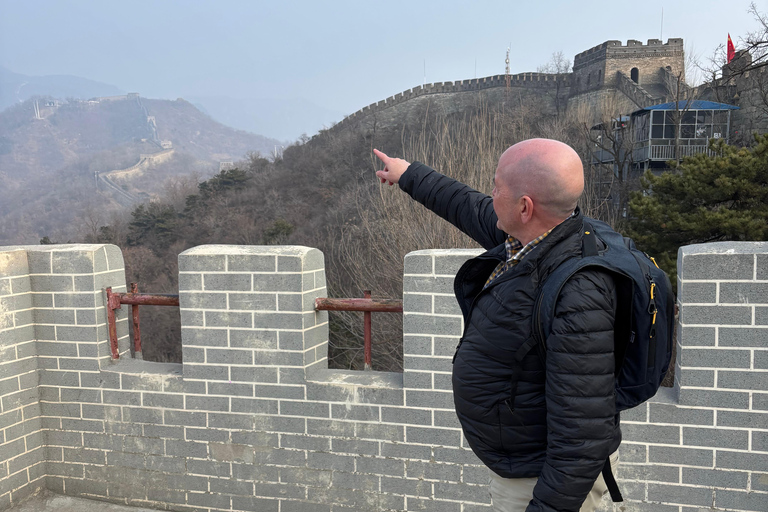 Beijing: Mutianyu Great Wall & Changling Tomb Private Tour transfer to Mutianyu Greatwall with tickets