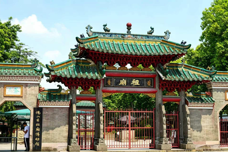Guangzhou: Foshan Private Day Trip with Transfers