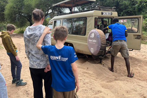 Arusha: Safari di lusso di 2 giorni nel Serengeti