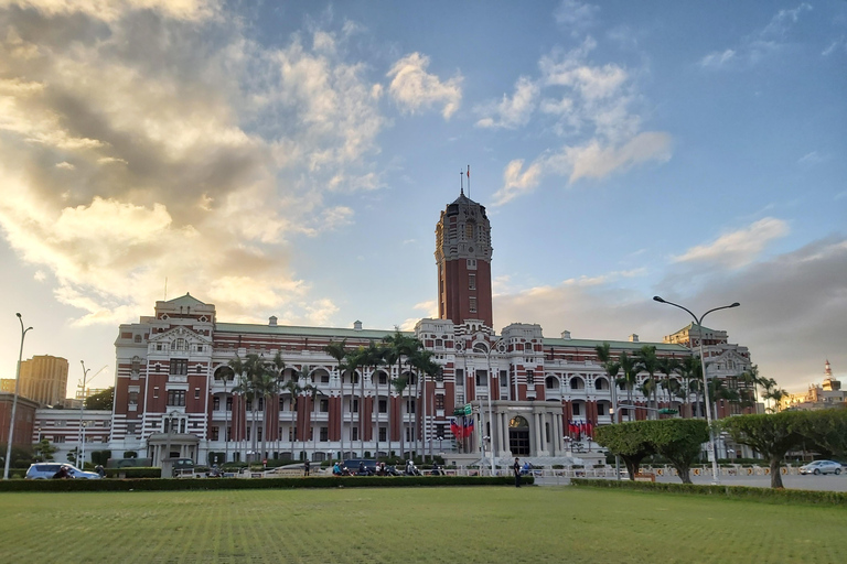 From Keelung: Private Taipei City Landmarks Shore Excursion