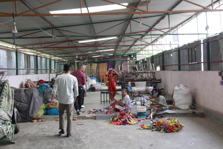 Kathmandu: Meeting Female Artisans and Shopping Experience Private