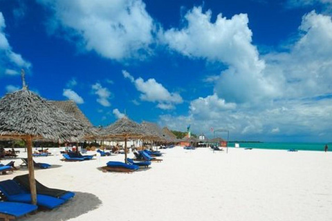 ZANZIBAR: Las Jozani, jaskinia Salaam, The Rock i Blue LagoonWYCIECZKA PRYWATNA BEZ ODBIORU Z HOTELU I TRANSPORTU POWROTNEGO