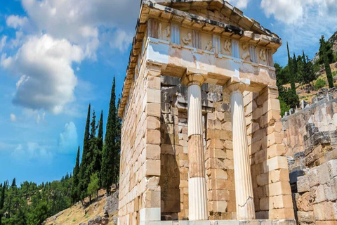 Delphi:Oracle & Ancient Wonders Private Day Tour from Athens