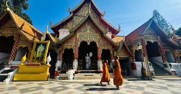 Private Doi Suthep Temple and Chiang Mai Artisan Tour