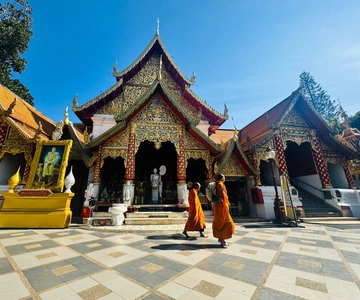 Gita privata di un giorno al Tempio di Doi Suthep e al Centro di Artigianato