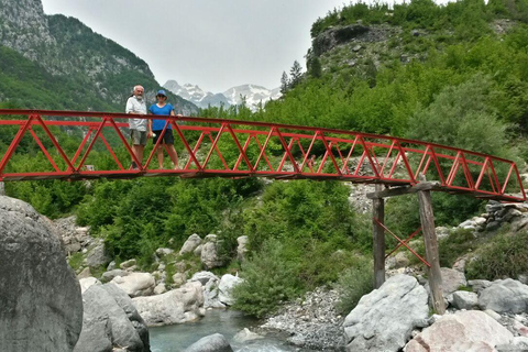 De Tirana/Shkoder: Viagem de 2 dias para caminhada no Parque Nacional Theth