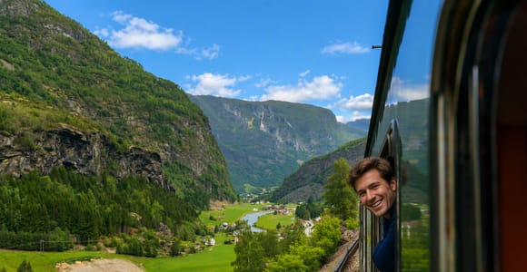 Bergen: Legendary Flåm Railway & UNESCO Fjord Cruise w/lunch