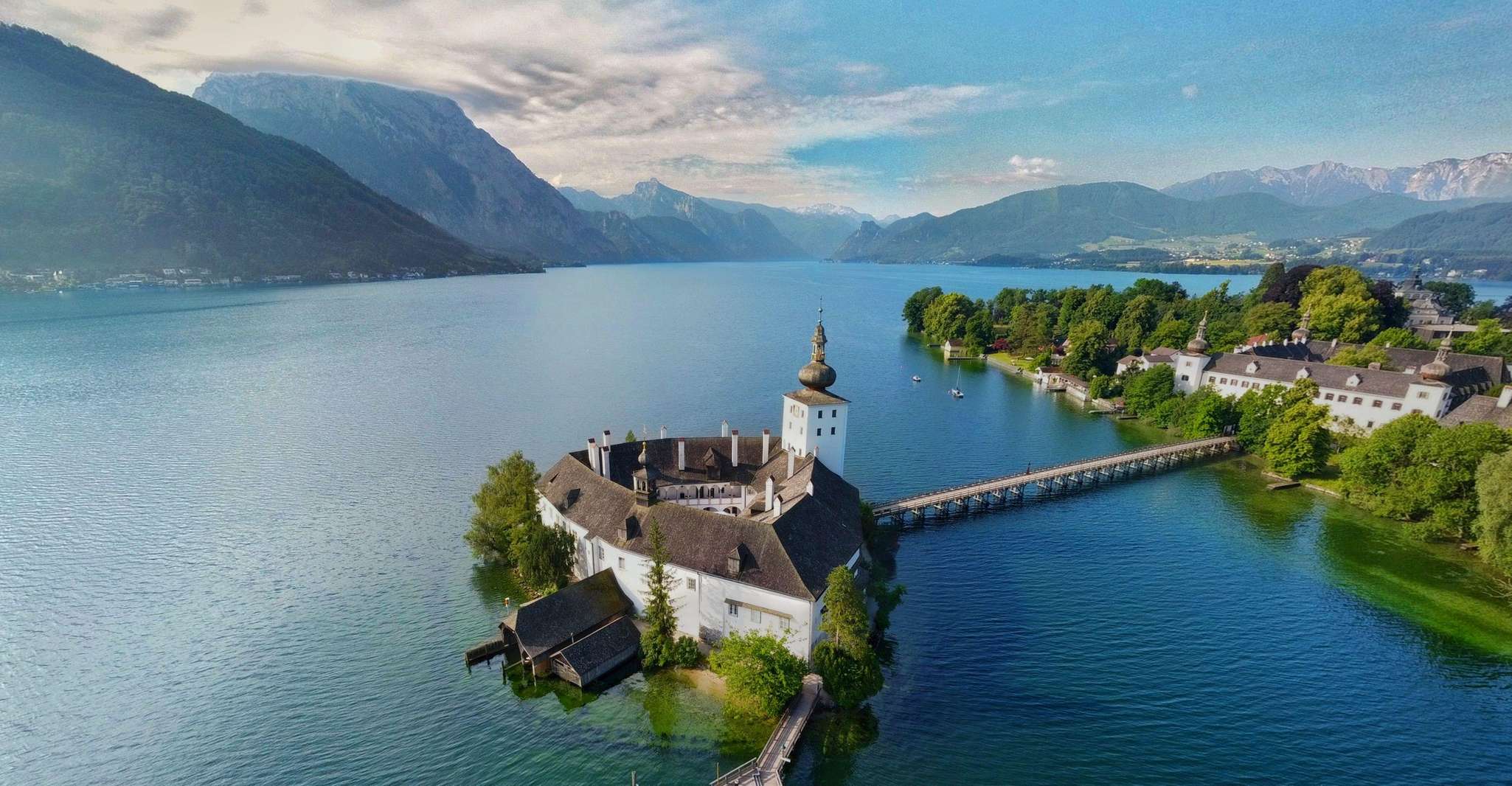 From Vienna: Hallstatt Mountains and Lakes Tour photo 1