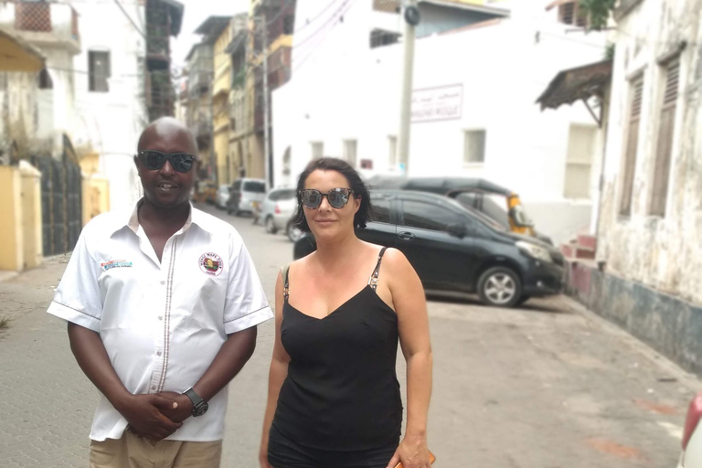 Mombasa : Visite guidée de la vieille ville et du parc HallerVisites de l&#039;après-midi