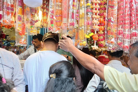 Mumbai : Visite des bazars et des templesTOUR DE GROUPE