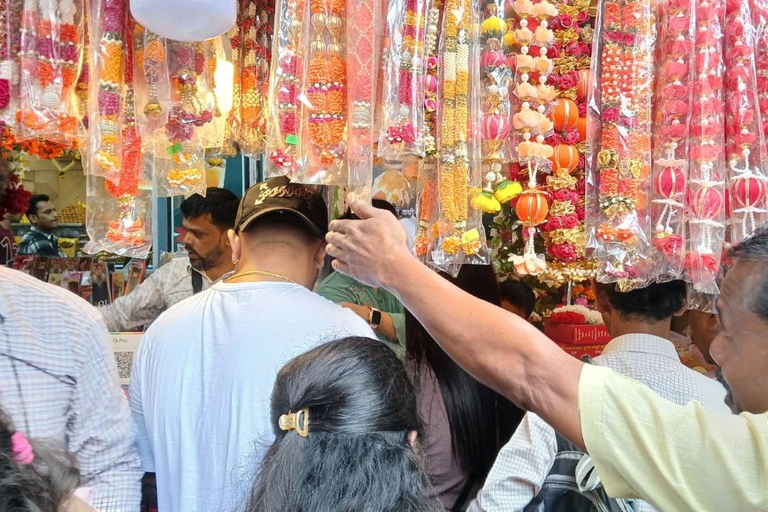 Mumbai : Visite des bazars et des templesTOUR DE GROUPE