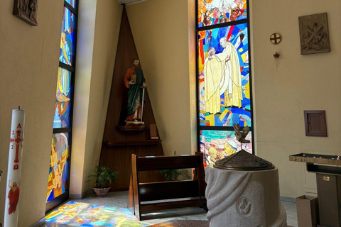 地拉那共产主义遗迹和历史中心之旅地拉那共产主义与历史中心之眼