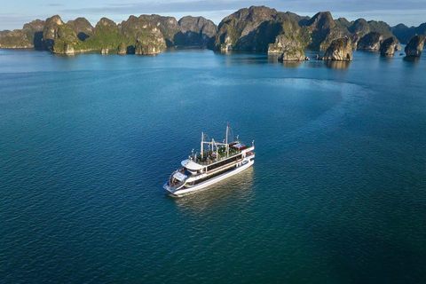 From Hanoi: Seaplane & Ha Long Bay Tour in 1 day From Hanoi: Seaplane+ Transfer 2 ways