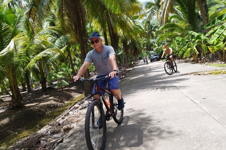 Excursión en bicicleta de día completo a Damnoen Saduak desde Bangkok