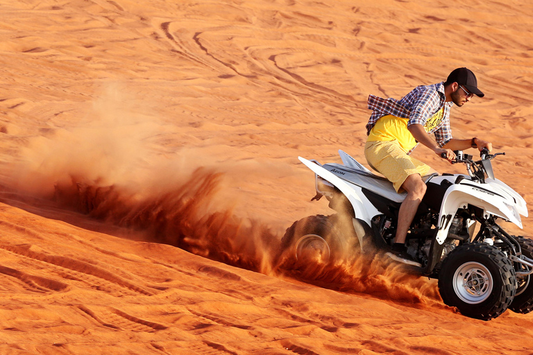 Dubai: Wüstensafari, Quad Bike, Sandboarding, Kamele &amp; BBQGemeinsame Tour mit BBQ (ohne Quad-Fahrt)