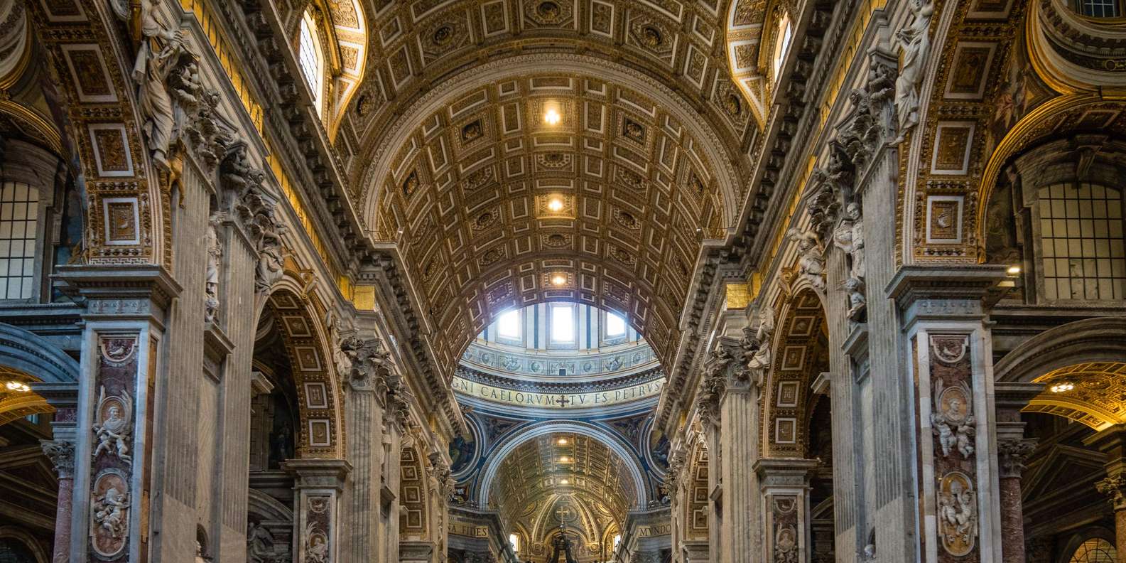 ジュビリー2025サンピエトロと聖なる扉への予約入場 | GetYourGuide