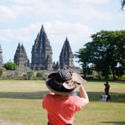 Yogyakarta: Prambanan Temple, Goa Pindul & Timang Beach Tour
