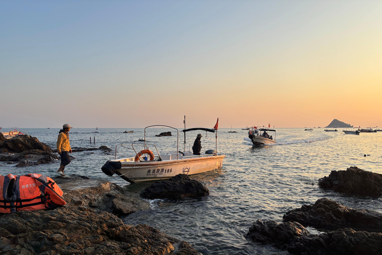 Shenzhen 2 Days Tour: Inside Shenzhen Tech + Dapeng Fortress