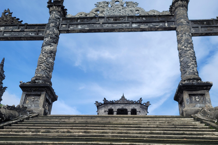 Visite privée de la citadelle de Hue avec déjeuner royal