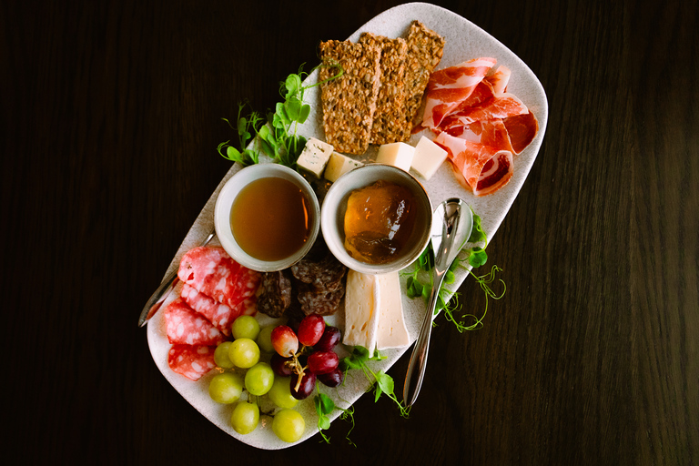 A Taste of Bergen Food Tour with Fløibanen Funicular