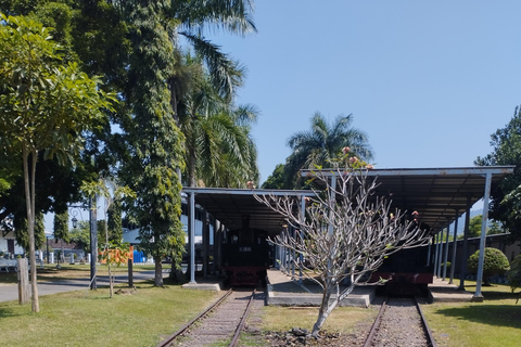 De Yogyakarta: Museu Ferroviário da Indonésia e passeio de comboio