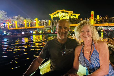 Hoi An/Da Nang: Private Lantern Boat With Release Lantern Hoi An/Da Nang: Private Lantern Boat With Realese Lantern