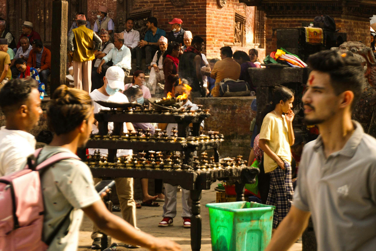 Kathmandu Valley: Patan & Bhaktapur Private Tour with Lunch