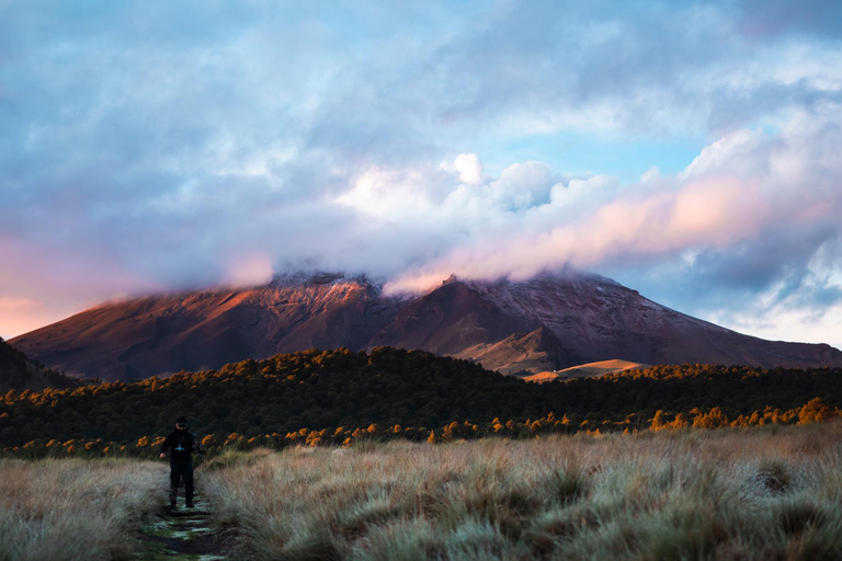Popocatépetl Sunrise: Volcanic Film Tour from CDMX