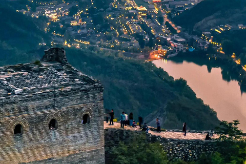 Beijing: Getaway to Simatai Great Wall & Gubei Water Town Twilight Tour Simatai Great Wall & Gubei Water Town by Night