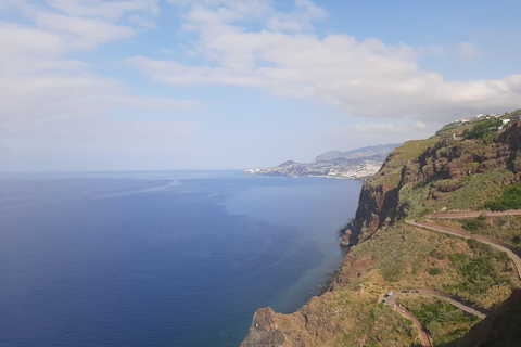 Funchal: Caminhada guiada ao nascer do sol e Escada para o Céu